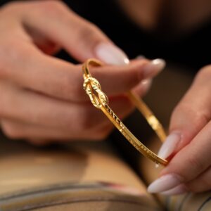 LIEBESKNOTEN AJDA ARMREIFEN | 925 SILBER